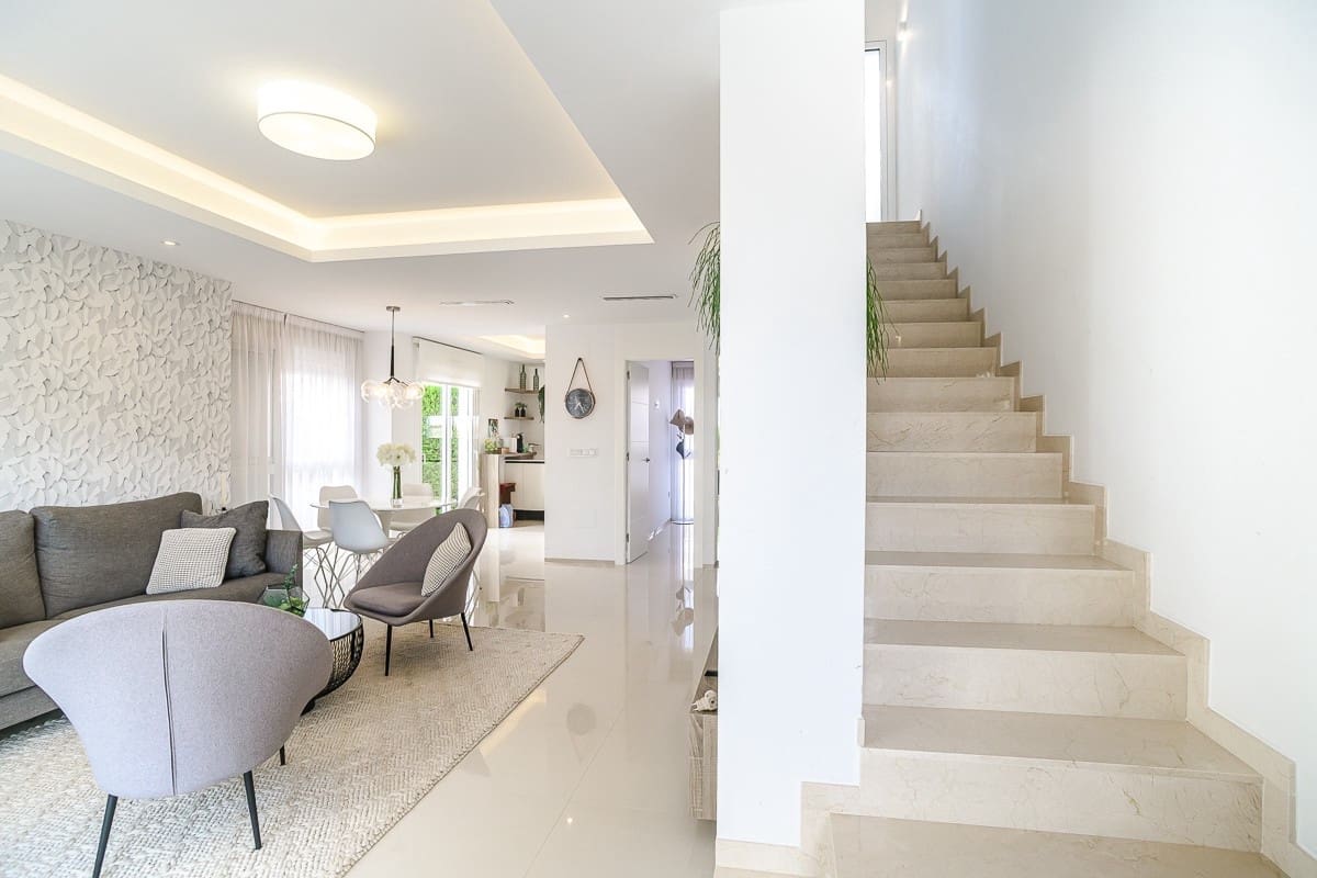 3 makuuhuone Huvila myytävänä paikassa Ciudad Quesada - 405 000 € (Ref: 9643156)