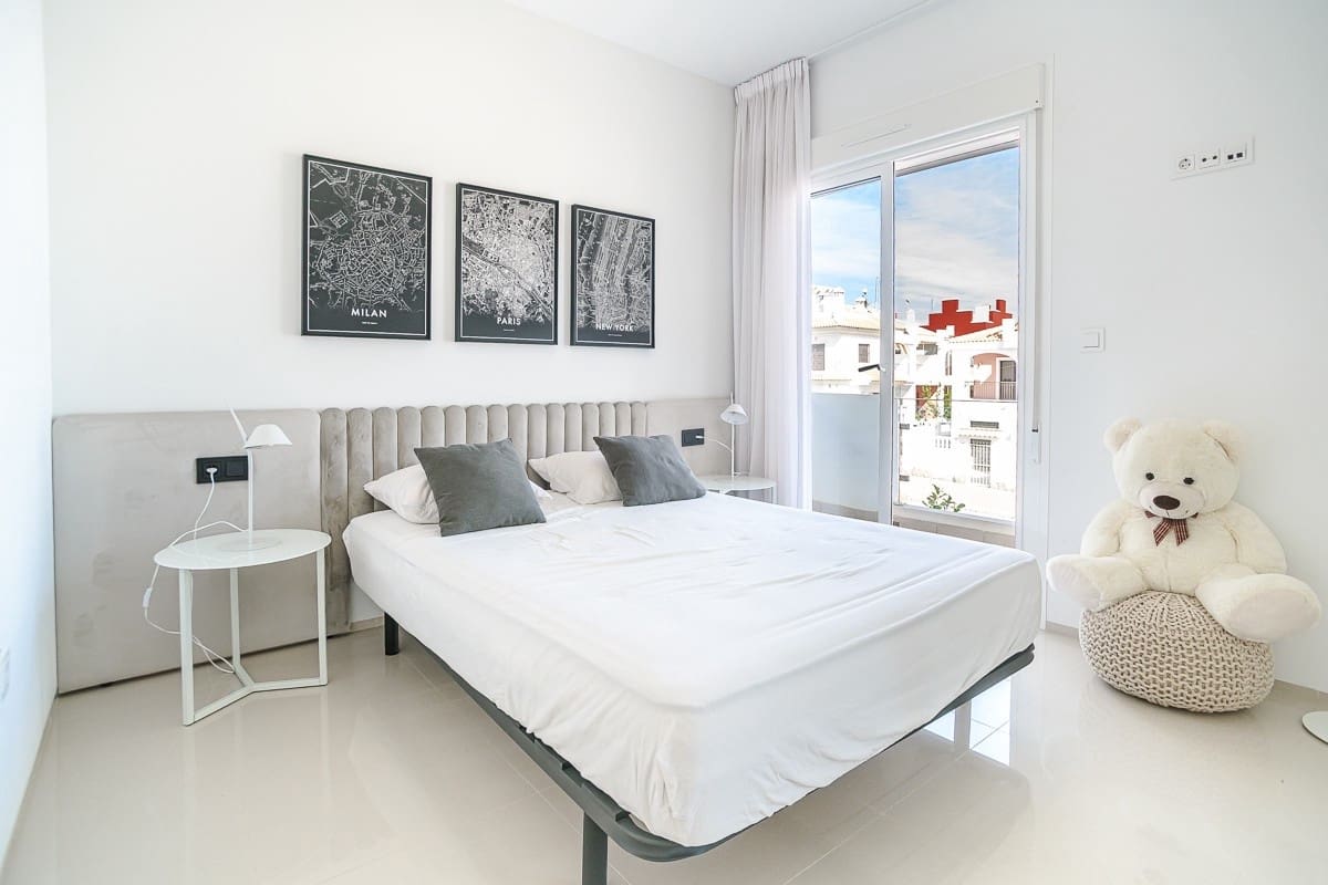 3 makuuhuone Huvila myytävänä paikassa Ciudad Quesada - 405 000 € (Ref: 9643156)