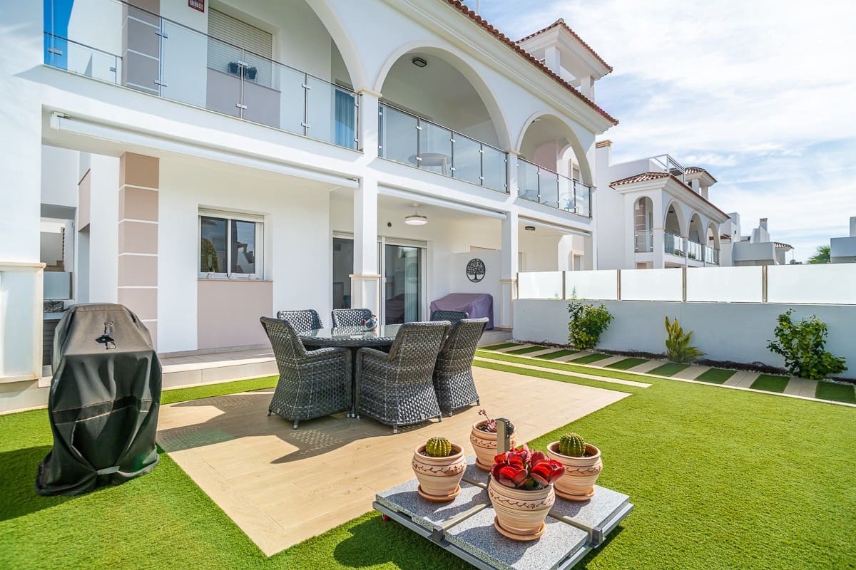 2 soveværelse Lejlighed til salg i Ciudad Quesada - € 319.500 (Ref: 9643157)