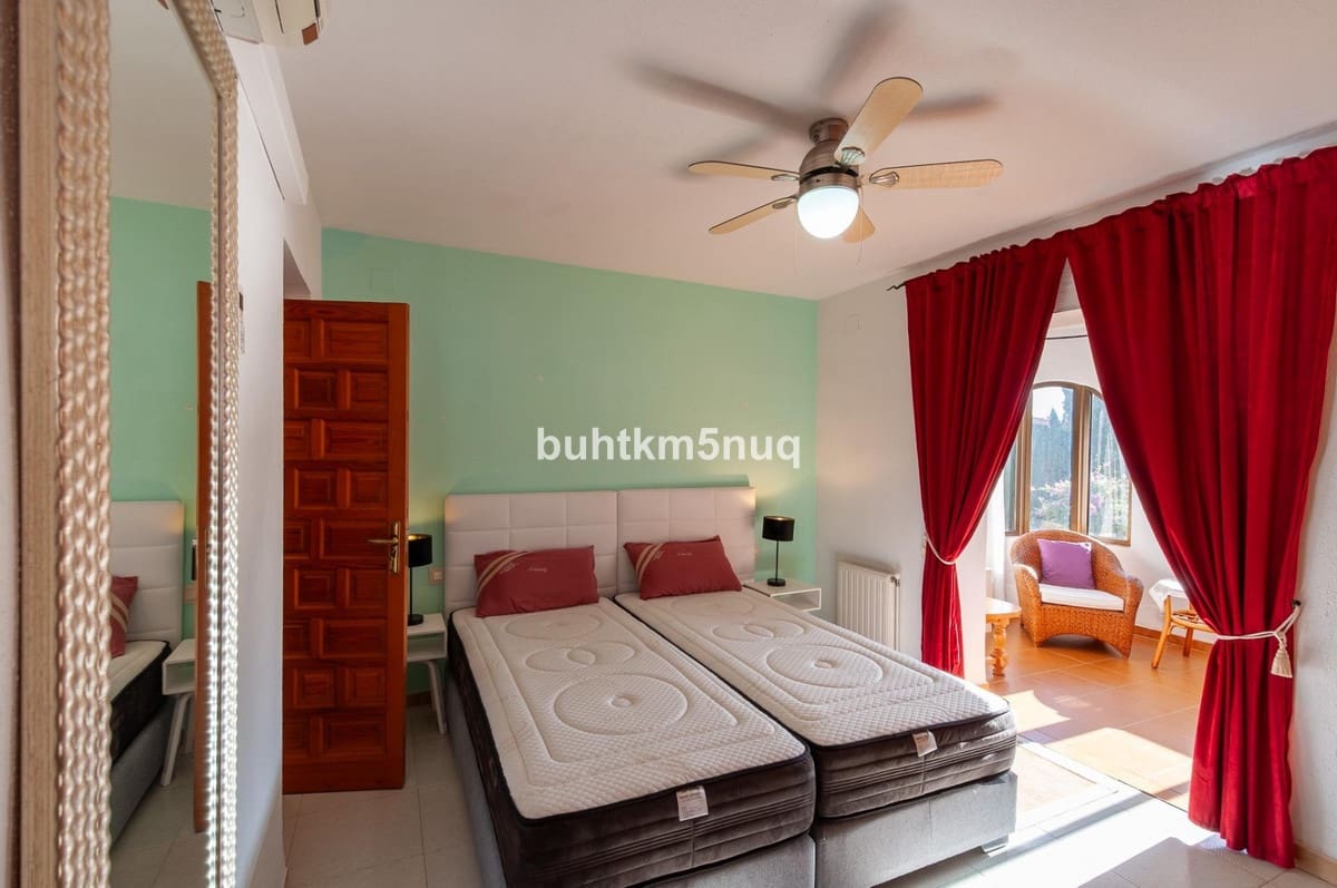 3 soverom Villa til salgs i Calpe / Calp - € 545 000 (Ref: 9643160)