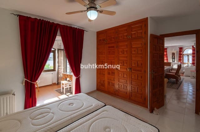 3 soverom Villa til salgs i Pueblo, Calpe / Calp - € 545 000 (Ref: 9643160)