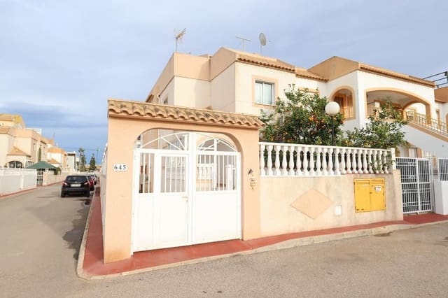 Casa de 3 habitaciones en Las Piscinas Naturales, Torrevieja en venta - 205.000 € (Ref: 9643161)