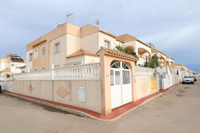 Casa de 3 habitaciones en Las Piscinas Naturales, Torrevieja en venta - 205.000 € (Ref: 9643161)