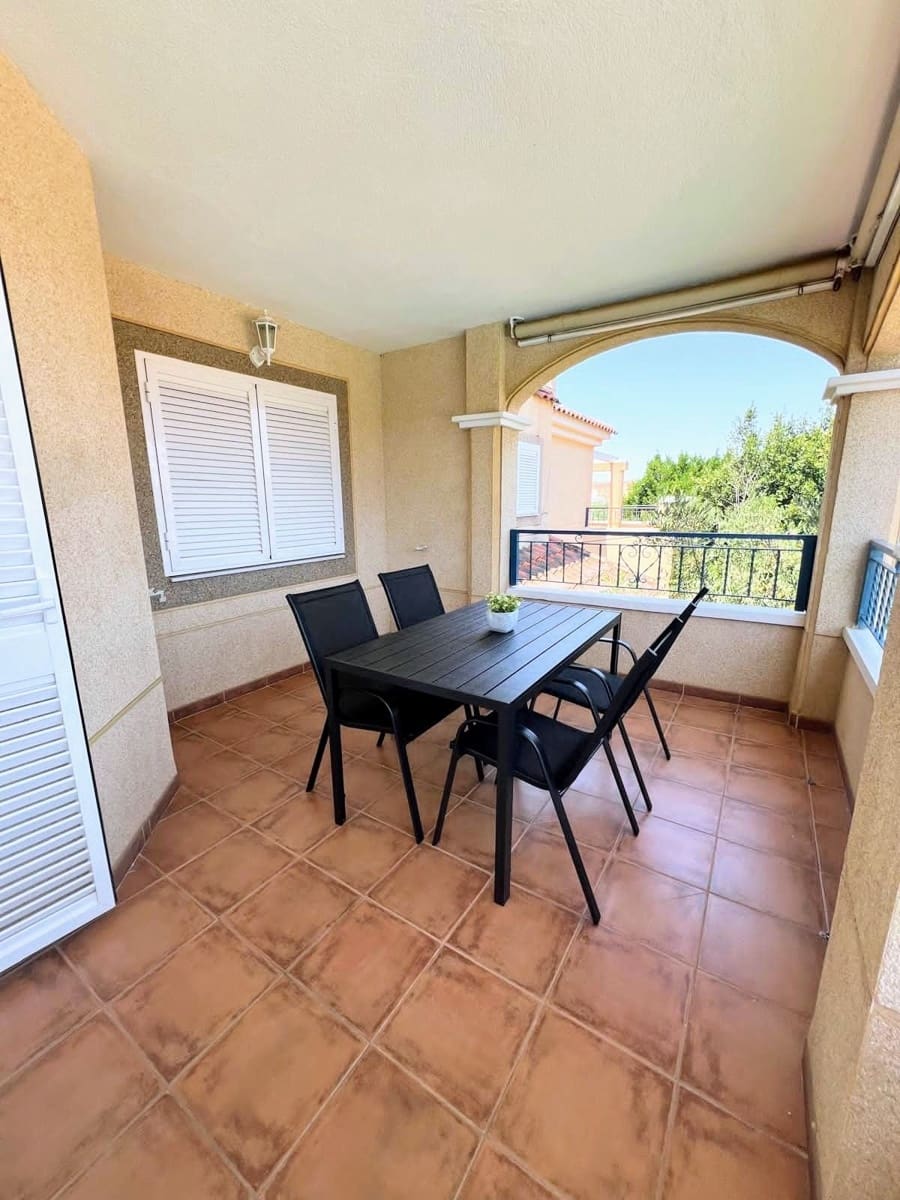 Ático de 2 habitaciones en Pilar de la Horadada en venta - 220.000 € (Ref: 9643165)