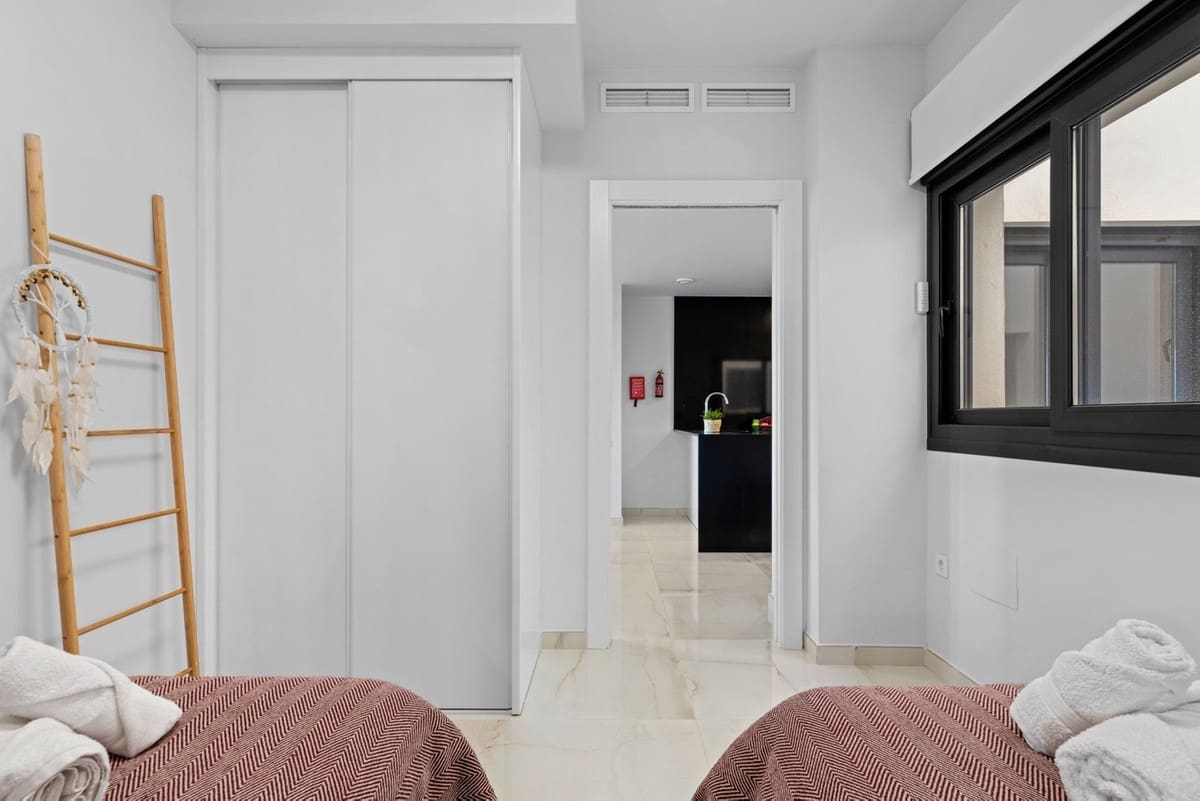 Apartamento de 2 habitaciones en Los Altos en venta - 269.000 € (Ref: 9643166)