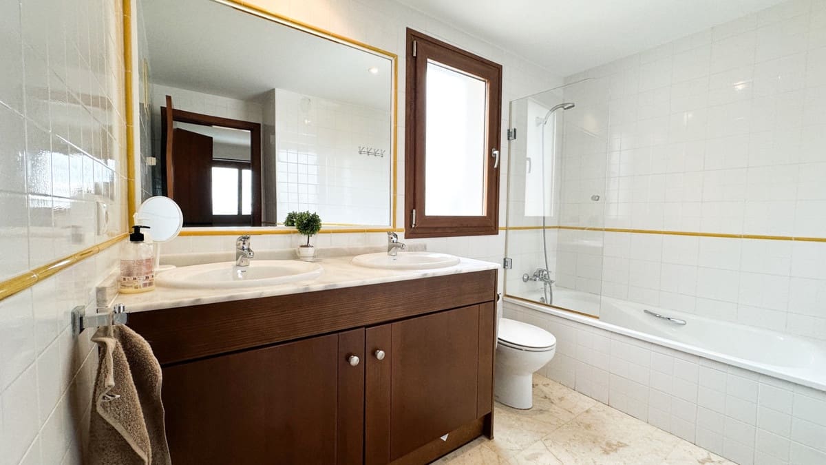 2 makuuhuone Kattohuoneisto myytävänä paikassa Orihuela Costa - 375 000 € (Ref: 9643167)