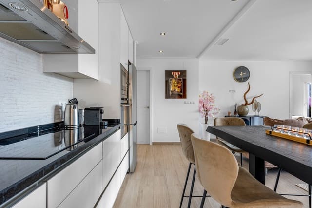 Apartamento de 3 habitaciones en Villamartin, Orihuela en venta - 349.900 € (Ref: 9643168)