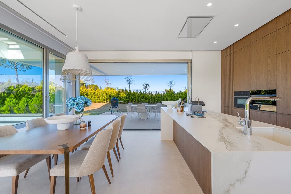 3 slaapkamer Appartement te koop in Las Colinas Golf - € 1.199.000 (Ref: 9643170)