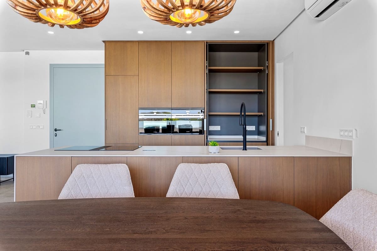 Chalet de 4 habitaciones en Benijófar en venta - 1.495.000 € (Ref: 9643174)