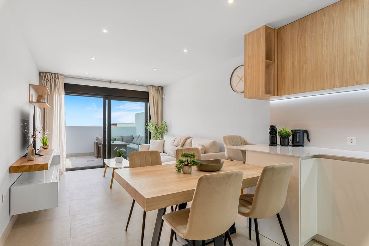 3 bedroom Apartment for sale in Los Balcones - € 349,000 (Ref: 9643176)