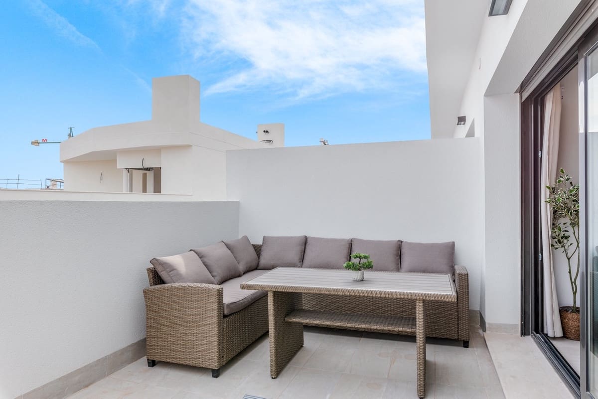 3 bedroom Apartment for sale in Los Balcones - € 349,000 (Ref: 9643176)