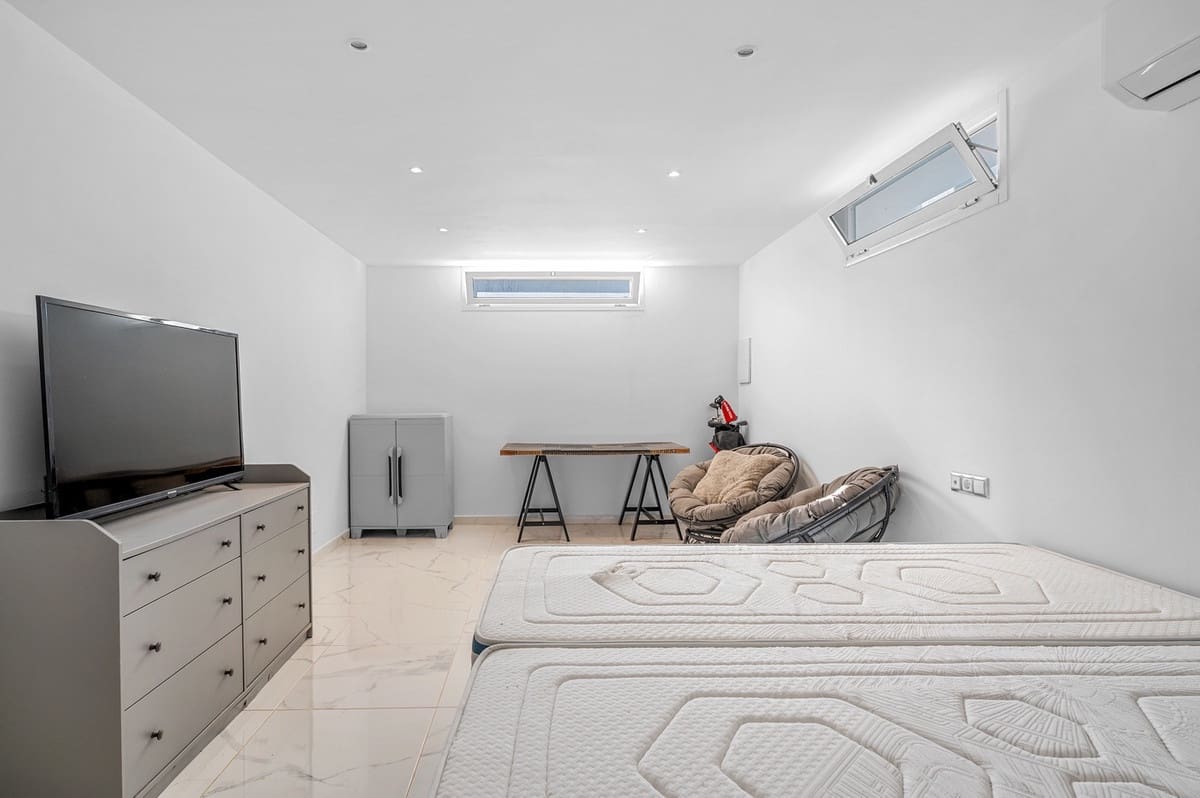 5 slaapkamer Villa te koop in Ciudad Quesada - € 498.000 (Ref: 9643178)