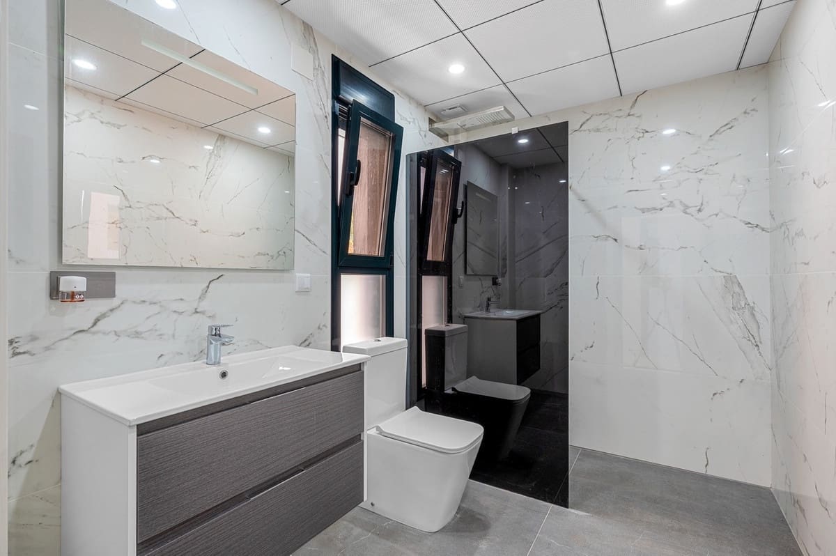 4 makuuhuone Huvila myytävänä paikassa Campoamor - 985 000 € (Ref: 9643179)