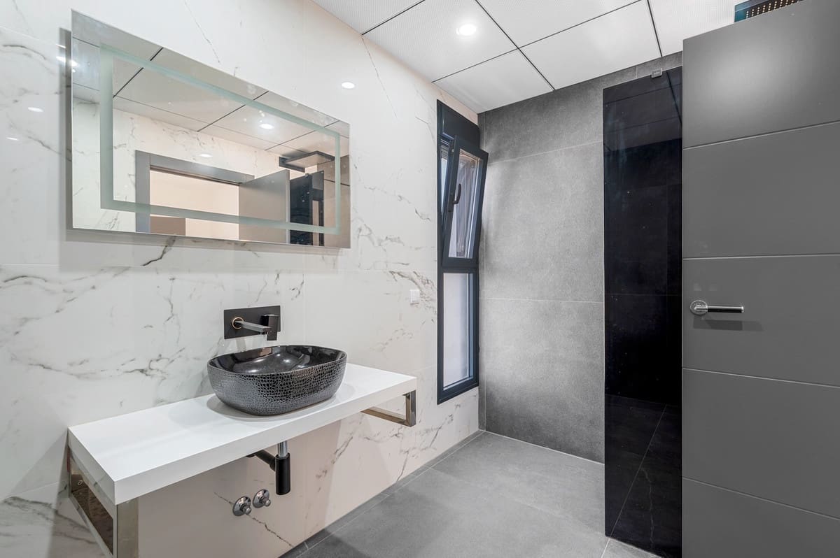 4 makuuhuone Huvila myytävänä paikassa Campoamor - 985 000 € (Ref: 9643179)