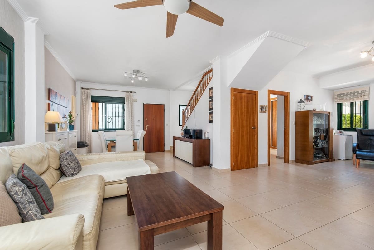 4 soveværelse Villa til salg i Ciudad Quesada - € 520.000 (Ref: 9643180)