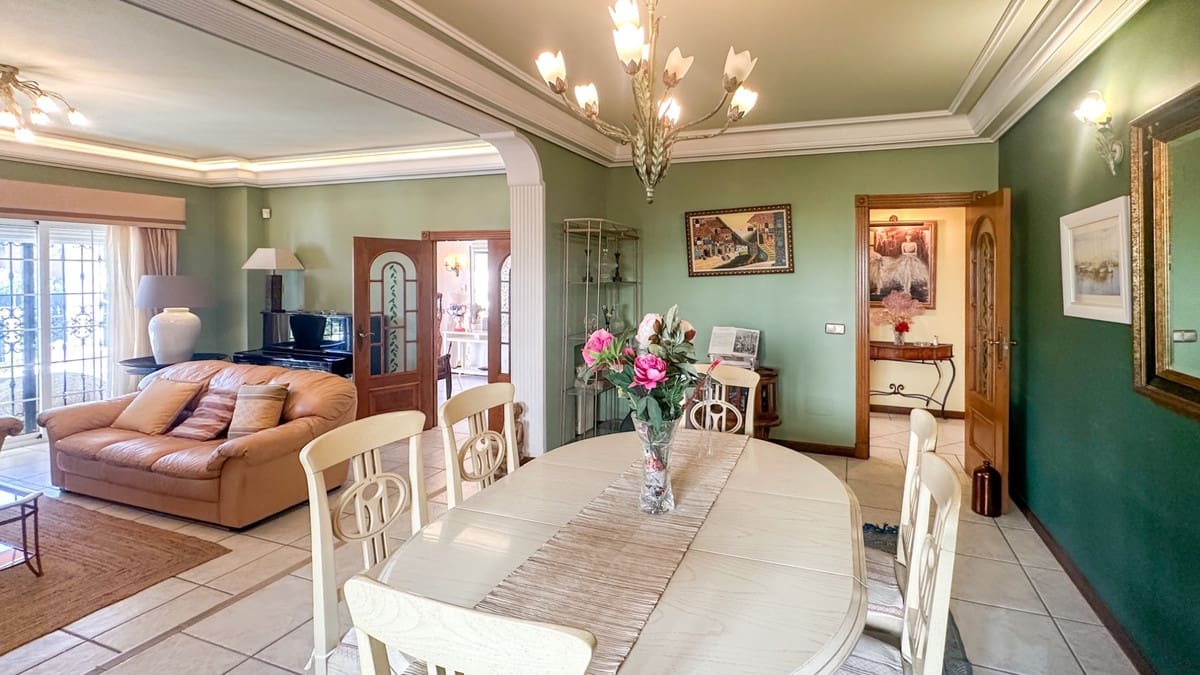 6 soverom Villa til salgs i La Mata - € 950 000 (Ref: 9643197)