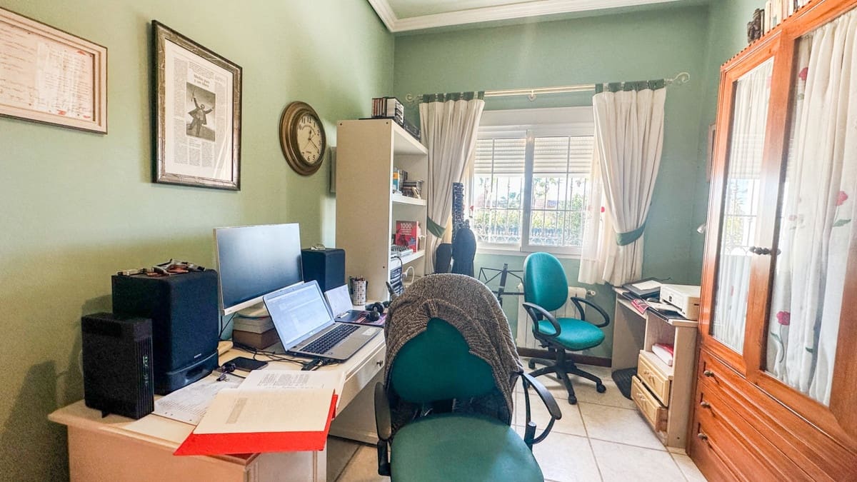 6 soverom Villa til salgs i La Mata - € 950 000 (Ref: 9643197)