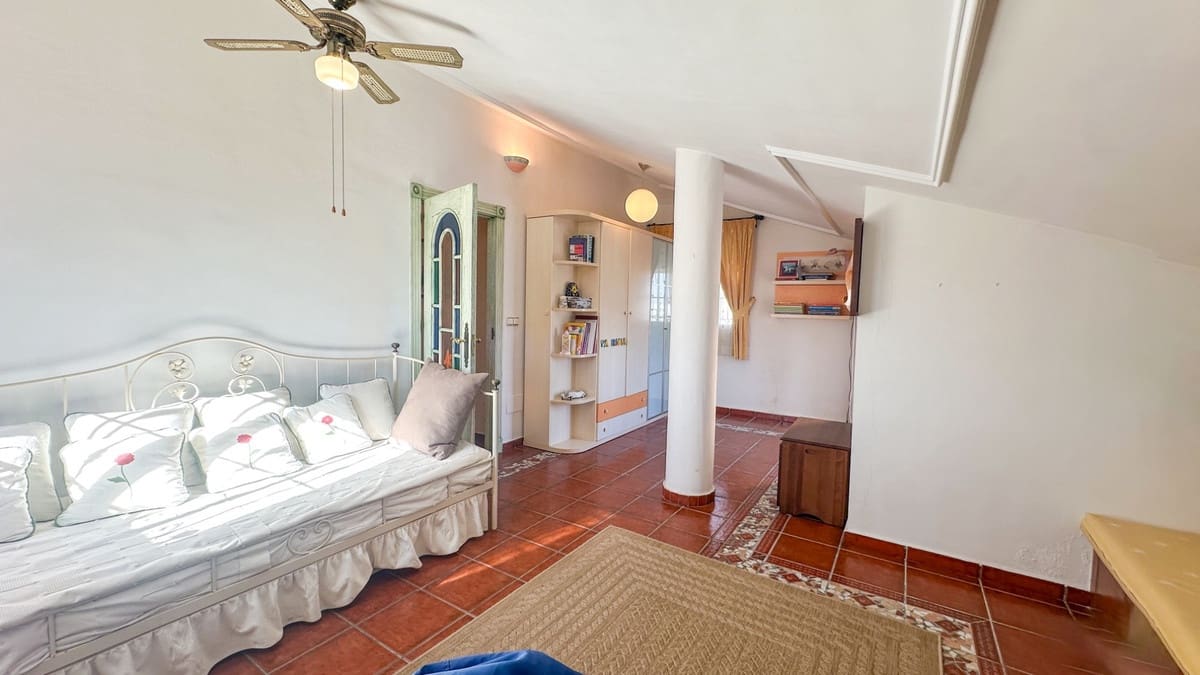 6 soverom Villa til salgs i La Mata - € 950 000 (Ref: 9643197)