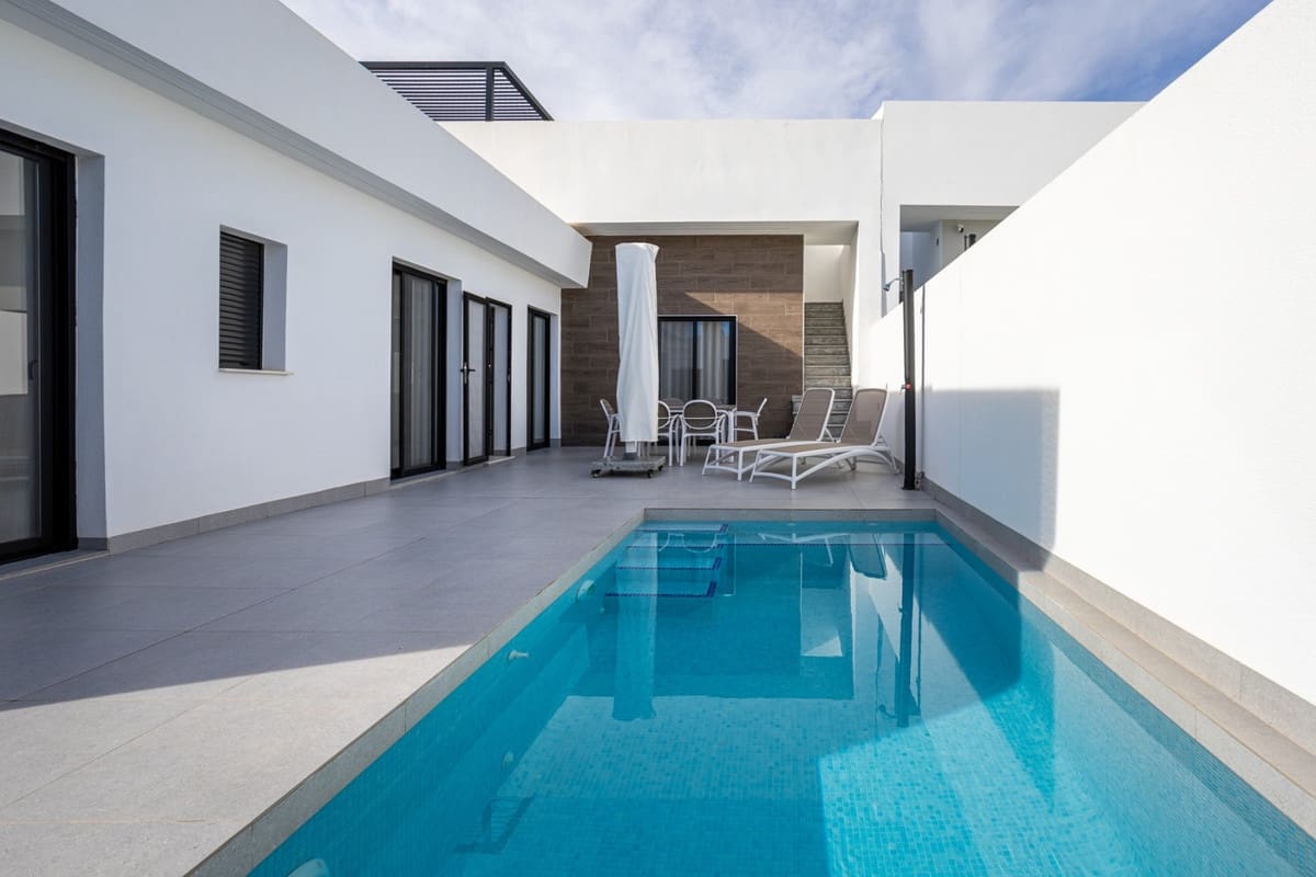 3 Zimmer Villa zu verkaufen in Roldan - 335.000 € (Ref: 9643200)