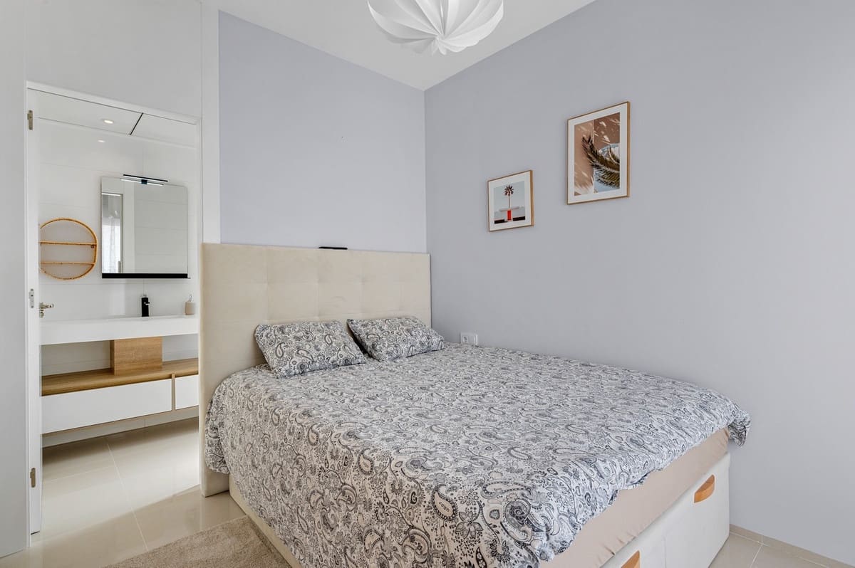 Casa de 3 habitaciones en Doña Pepa en venta - 379.000 € (Ref: 9643204)