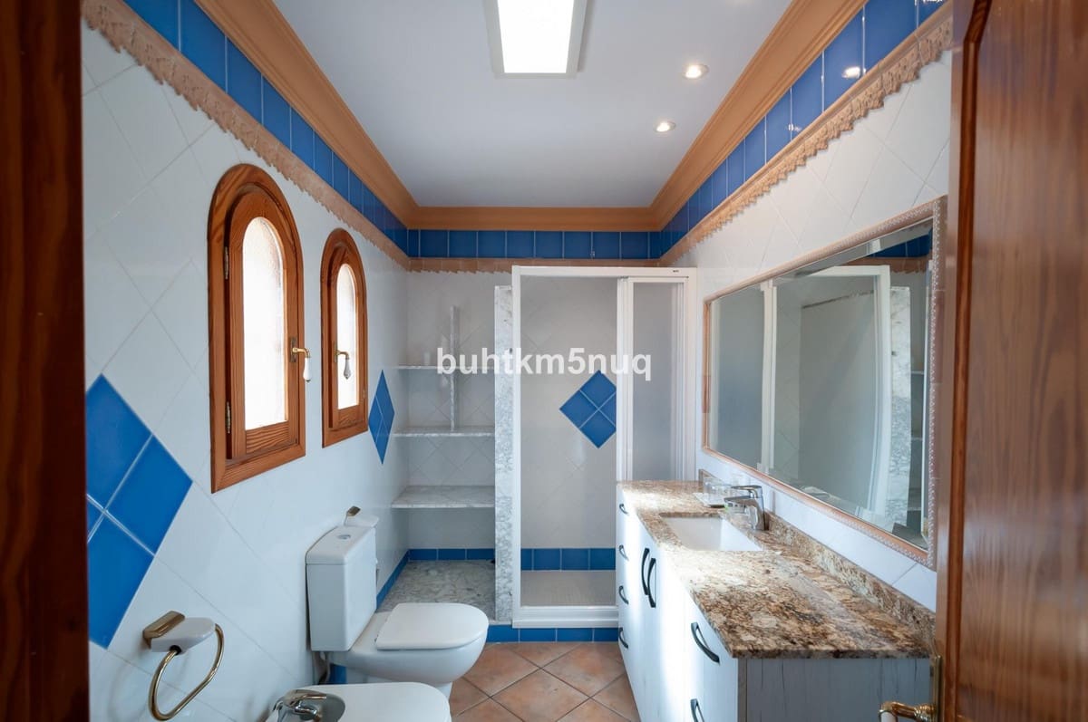 4 soveværelse Villa til salg i Calpe / Calp - € 780.000 (Ref: 9643207)