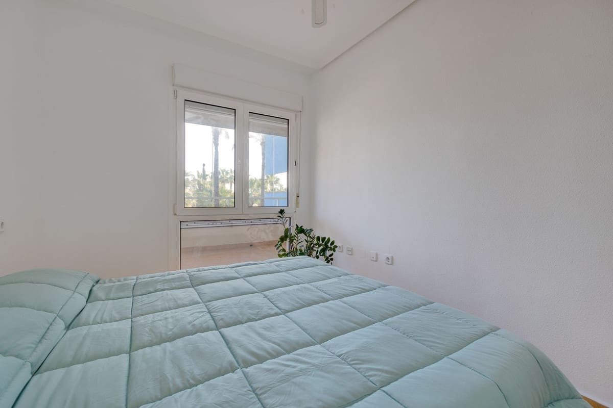 2 sovrum Lägenhet till salu i Orihuela Costa med garage - 229 000 € (Ref: 9643607)