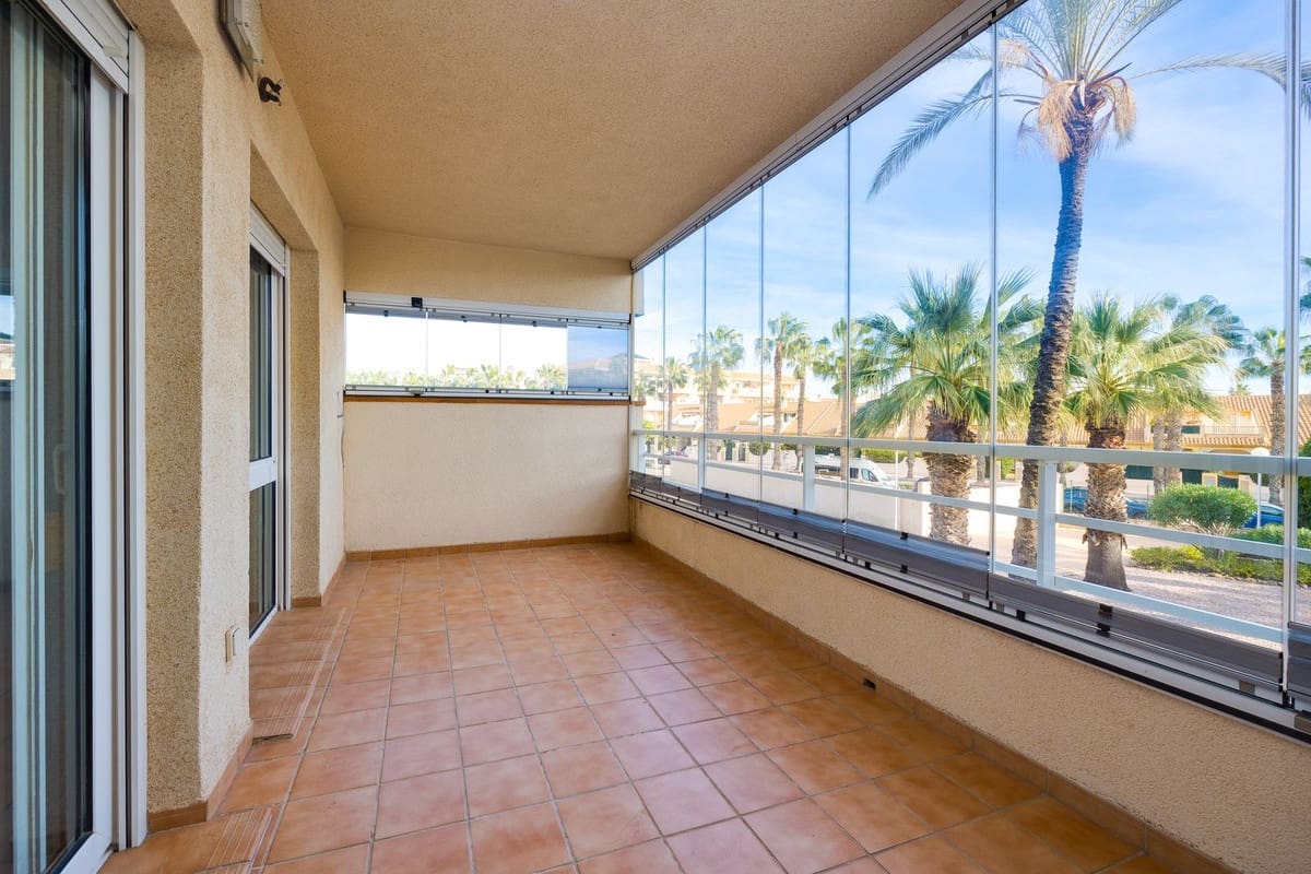 2 sovrum Lägenhet till salu i Orihuela Costa med garage - 229 000 € (Ref: 9643607)