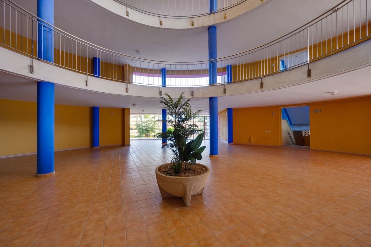 2 sovrum Lägenhet till salu i Orihuela Costa med garage - 229 000 € (Ref: 9643607)