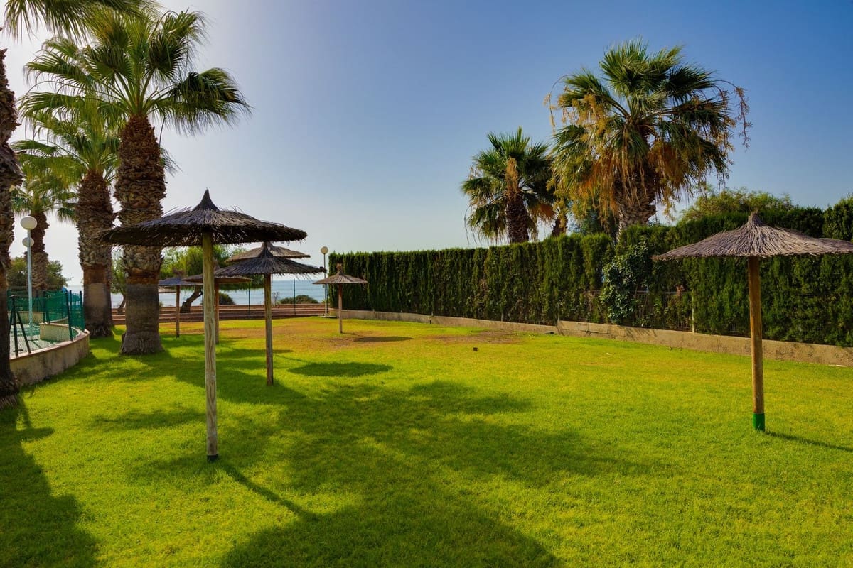 2 sovrum Lägenhet till salu i Orihuela Costa med garage - 229 000 € (Ref: 9643607)