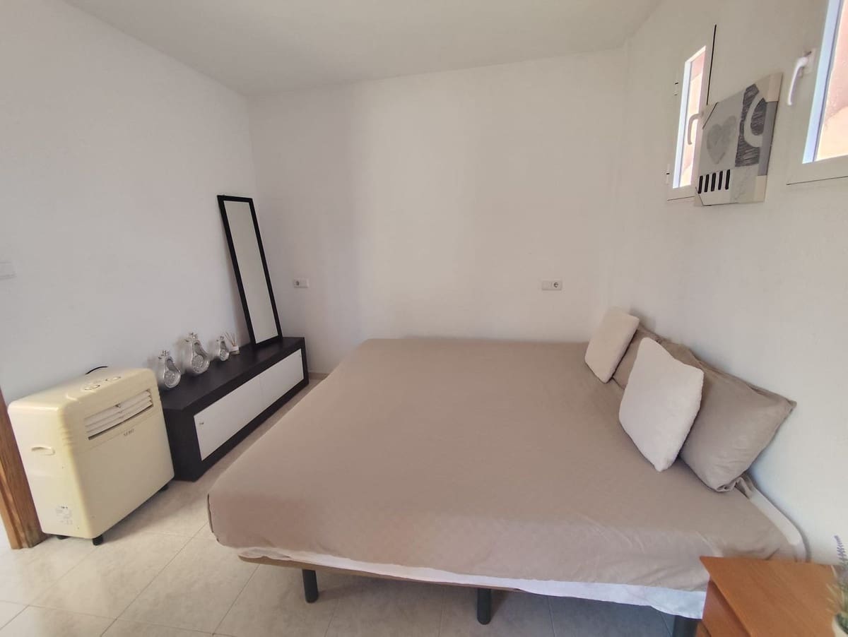 7 Zimmer Villa zu verkaufen in San Miguel de Salinas - 249.000 € (Ref: 9643608)