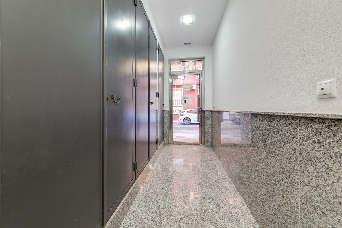 3 soverom Leilighet til salgs i Torrevieja - € 209 000 (Ref: 9643611)