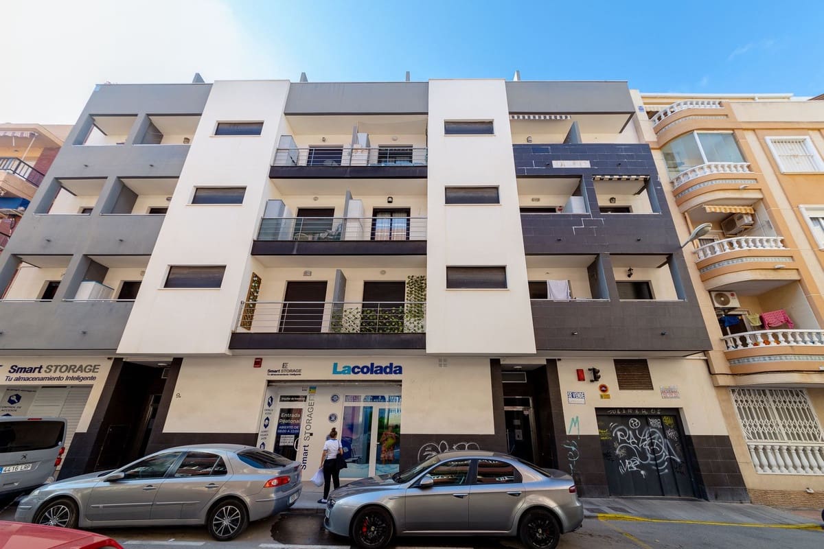 3 soverom Leilighet til salgs i Torrevieja - € 209 000 (Ref: 9643611)
