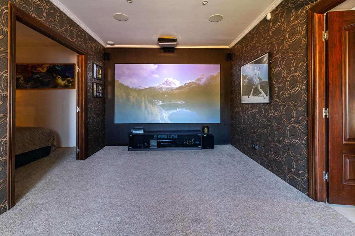 5 slaapkamer Villa te koop in Benahavis - € 2.750.000 (Ref: 9646493)