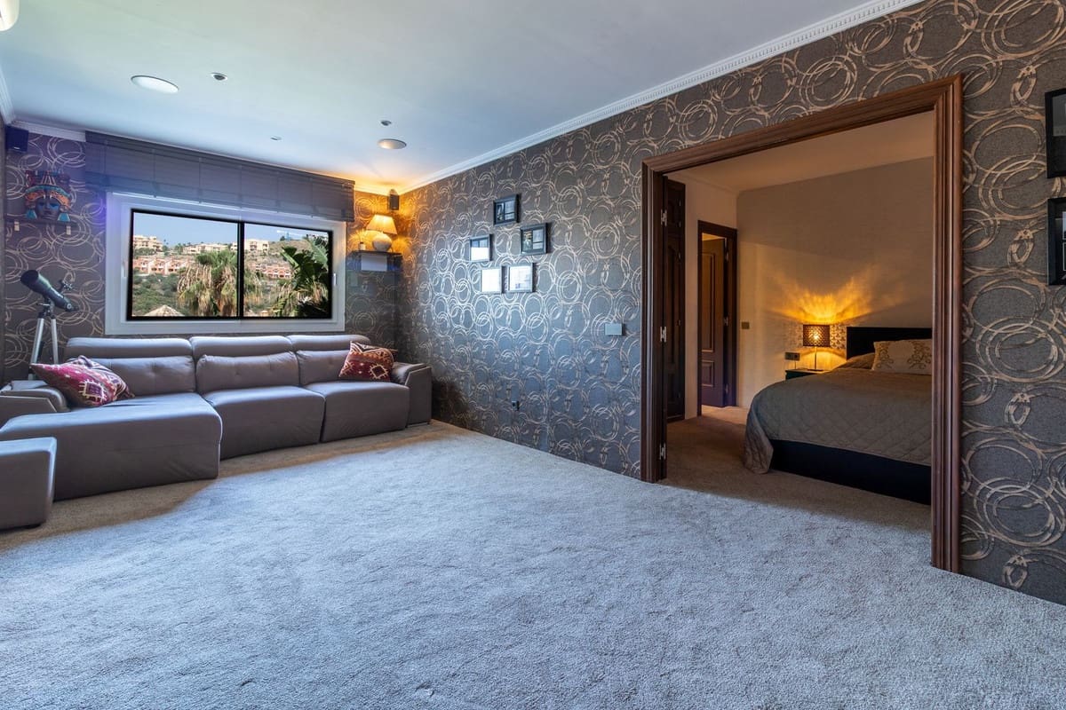 5 slaapkamer Villa te koop in Benahavis - € 2.750.000 (Ref: 9646493)