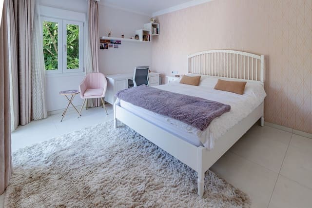 5 slaapkamer Villa te koop in Benahavís pueblo, Benahavís - € 2.750.000 (Ref: 9646493)