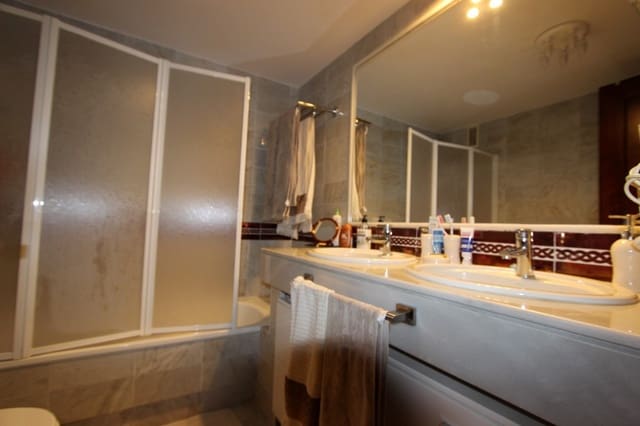 2 sypialnia Apartament na sprzedaż w Parque Central, Estepona - 270 000 € (Ref: 9646496)