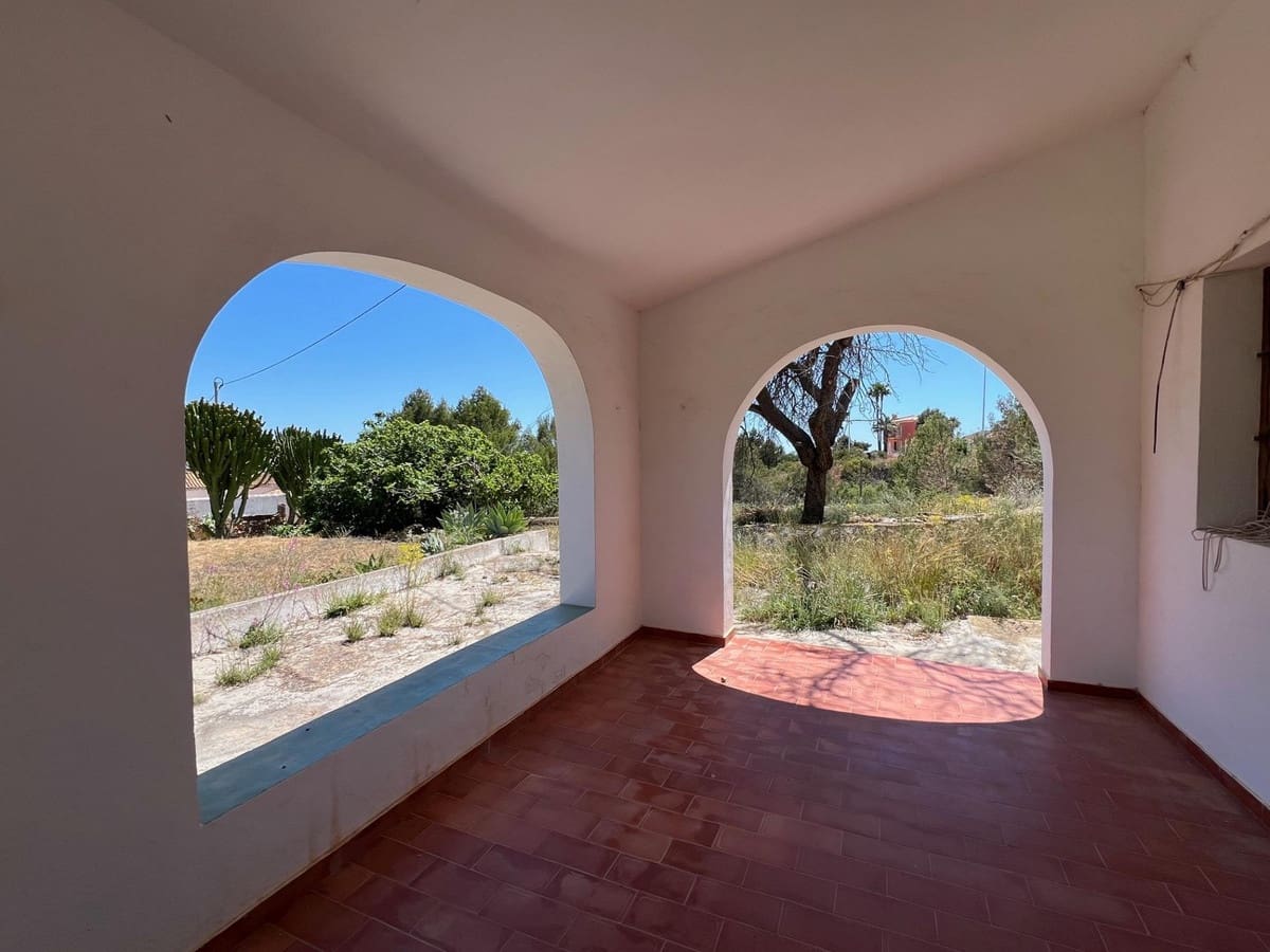 4 bedroom Villa for sale in Calpe / Calp - € 399,000 (Ref: 9646497)