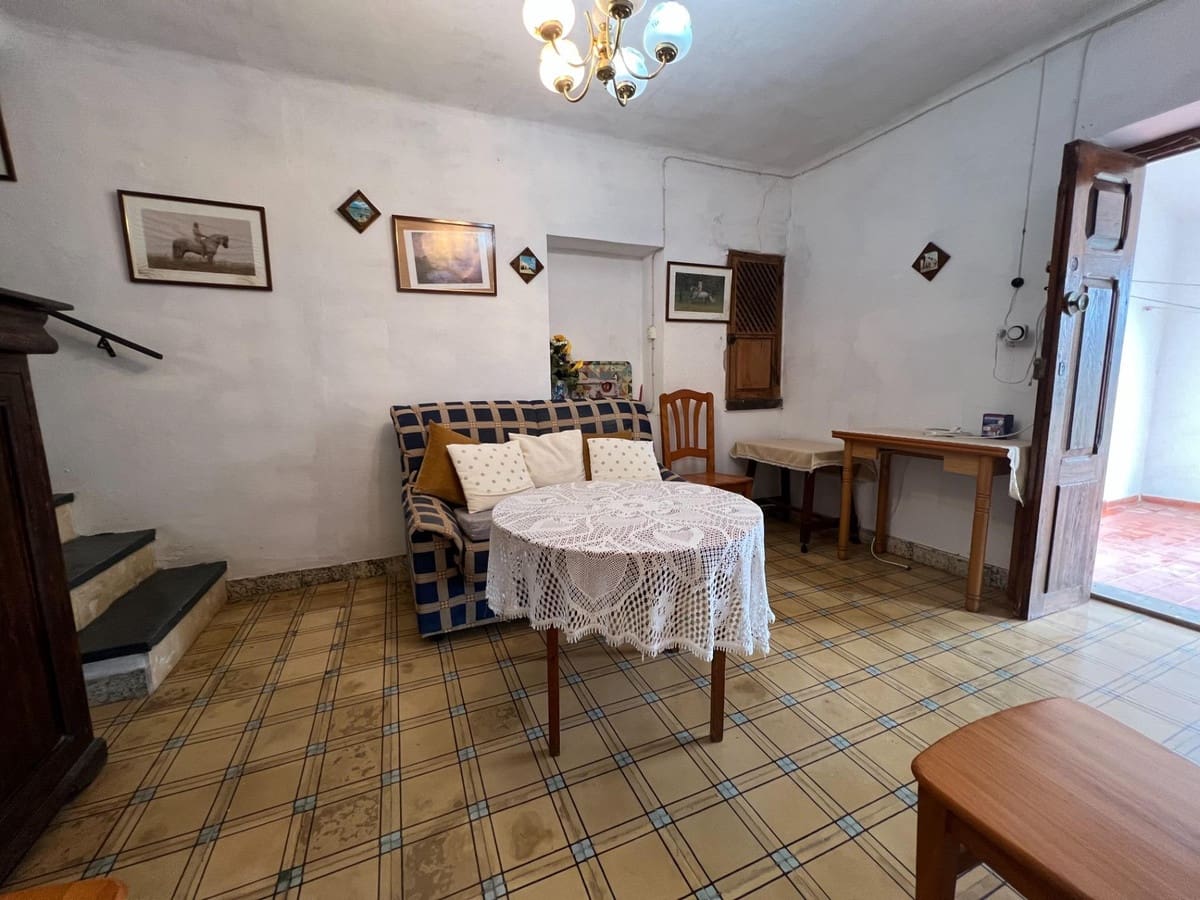 4 bedroom Villa for sale in Calpe / Calp - € 399,000 (Ref: 9646497)