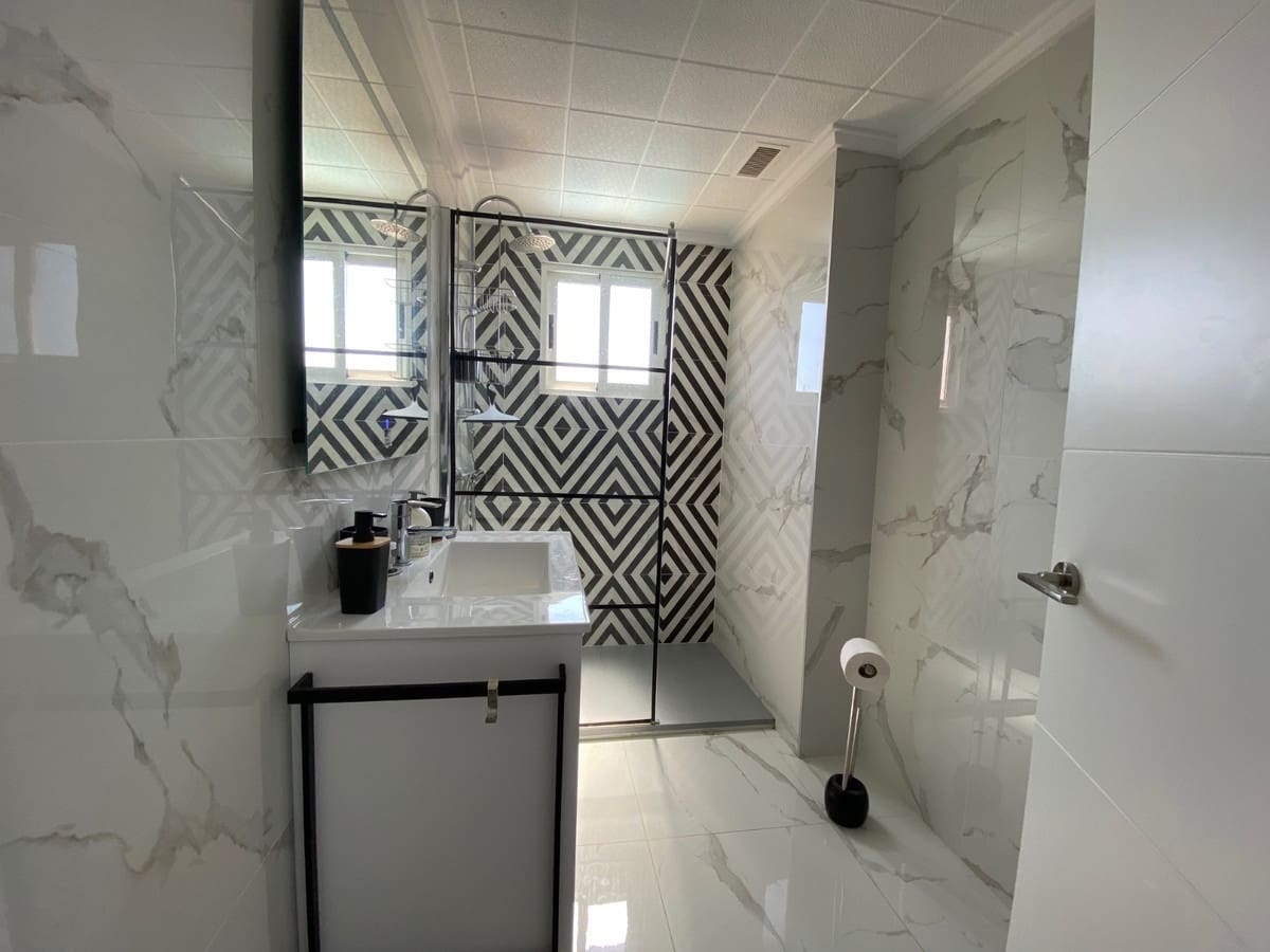 Apartamento de 2 habitaciones en Orihuela Costa en venta - 217.500 € (Ref: 9646499)