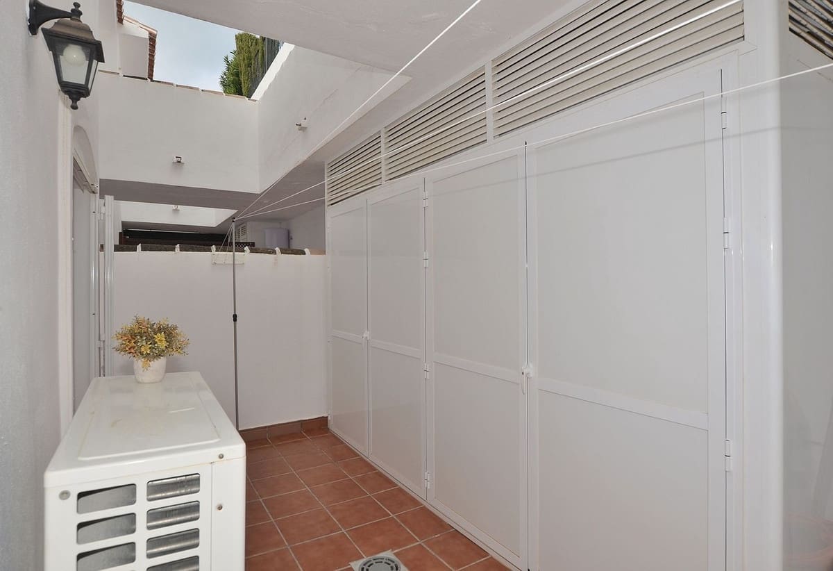 2 bedroom Townhouse for sale in Mijas with garage - € 369,000 (Ref: 9646502)