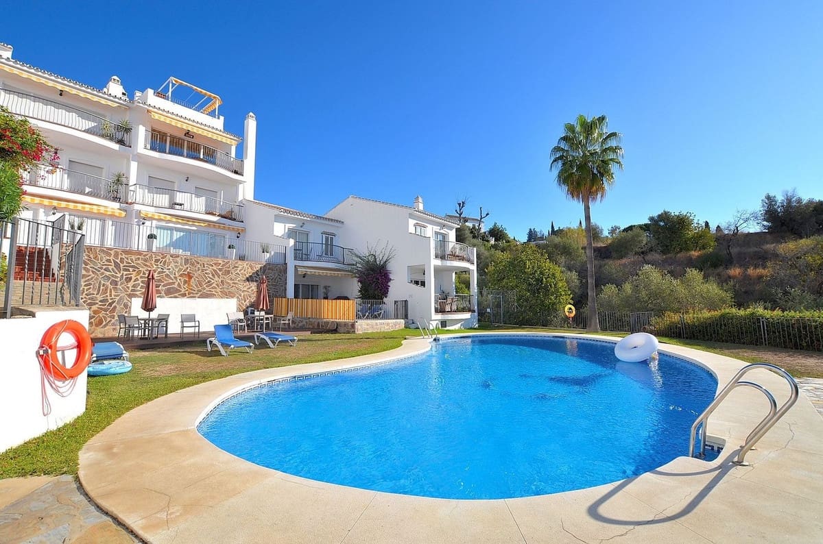 2 bedroom Townhouse for sale in Mijas with garage - € 369,000 (Ref: 9646502)