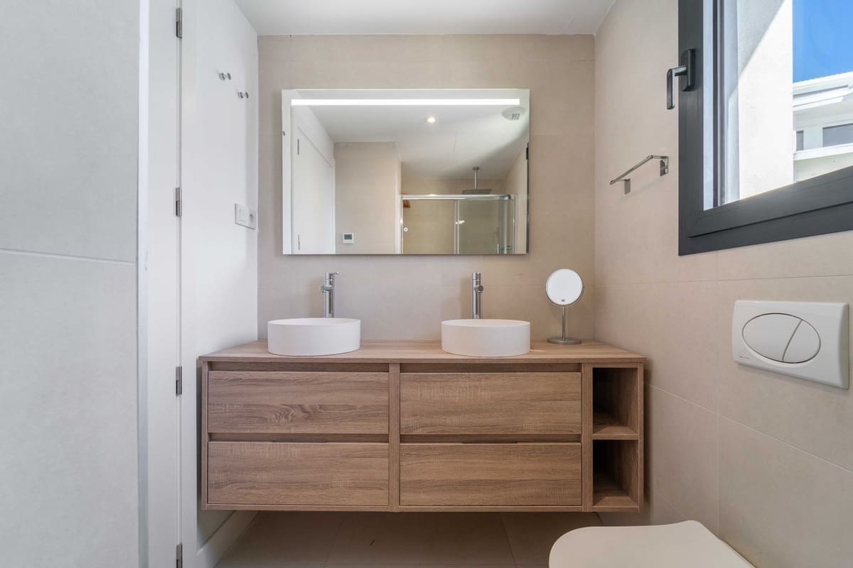 3 slaapkamer Appartement te koop in Fuengirola met garage - € 699.000 (Ref: 9646503)