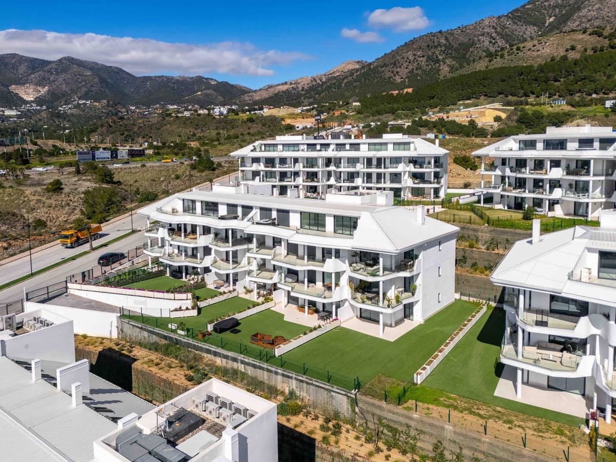 3 slaapkamer Appartement te koop in Fuengirola met garage - € 699.000 (Ref: 9646503)