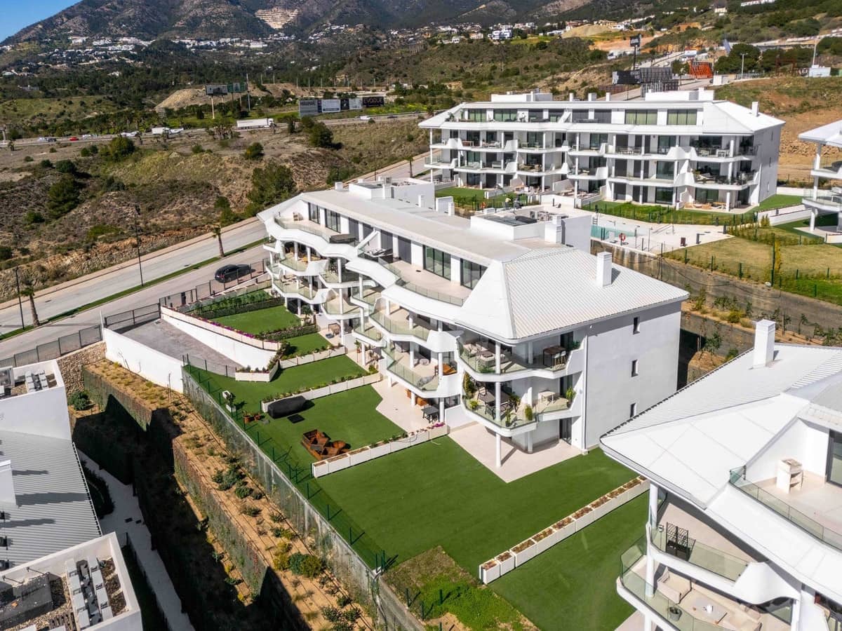 3 slaapkamer Appartement te koop in Fuengirola met garage - € 699.000 (Ref: 9646503)