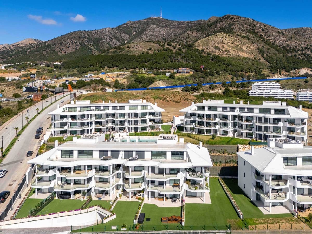 3 slaapkamer Appartement te koop in Fuengirola met garage - € 699.000 (Ref: 9646503)