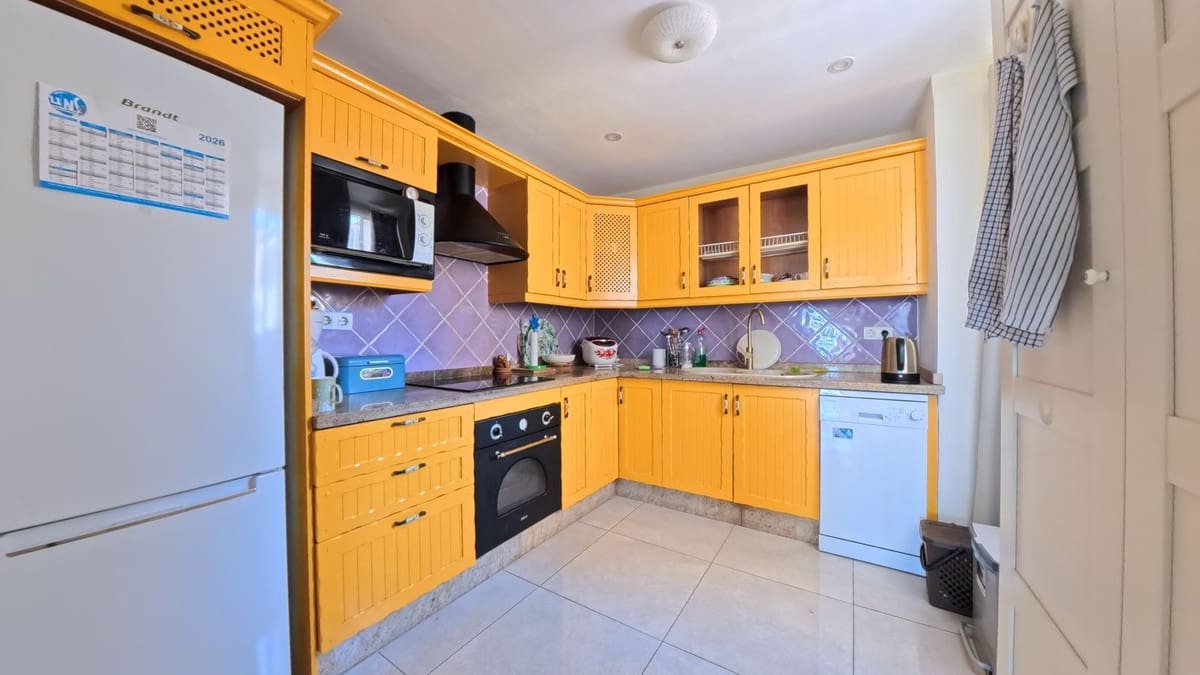 3 bedroom Penthouse for sale in Torremolinos with garage - € 575,000 (Ref: 9646504)