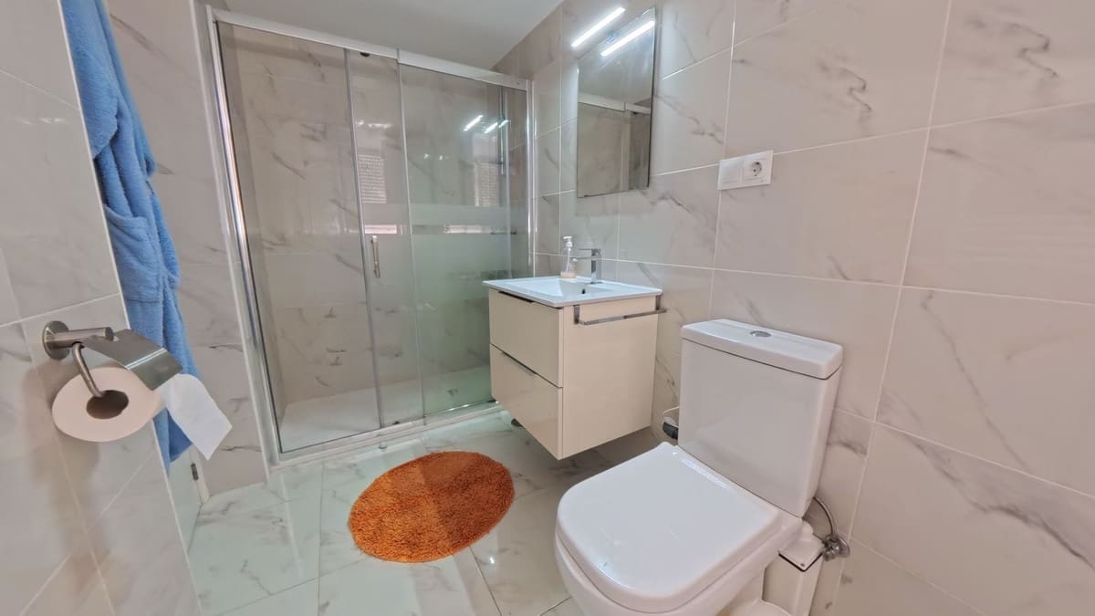 3 bedroom Penthouse for sale in Torremolinos with garage - € 575,000 (Ref: 9646504)