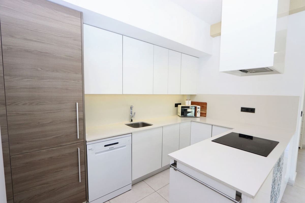 3 slaapkamer Villa te koop in Orihuela Costa - € 360.000 (Ref: 9650944)