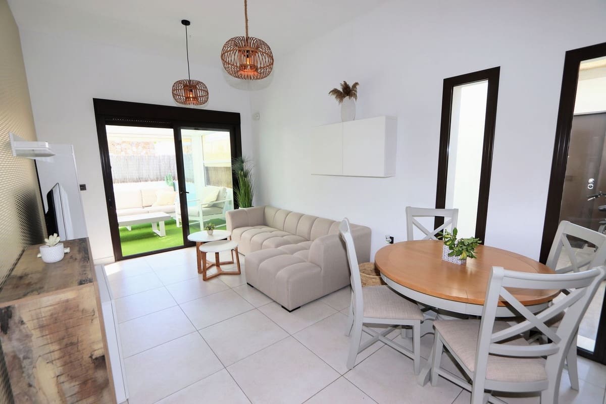 3 slaapkamer Villa te koop in Orihuela Costa - € 360.000 (Ref: 9650944)