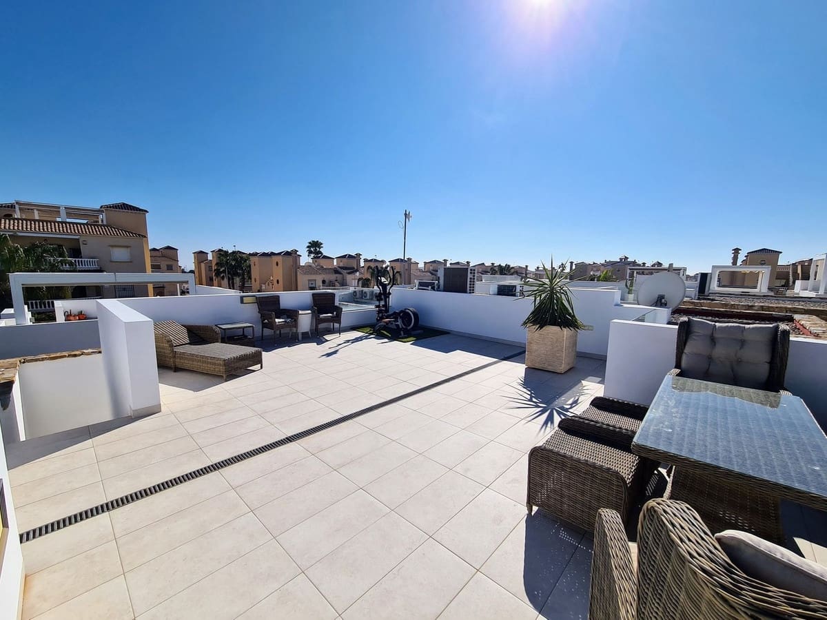 3 slaapkamer Villa te koop in Orihuela Costa - € 360.000 (Ref: 9650944)